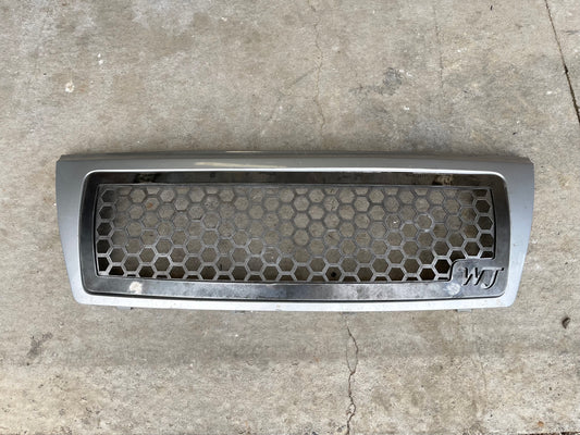 2004 Style Jeep WJ Grille Insert
