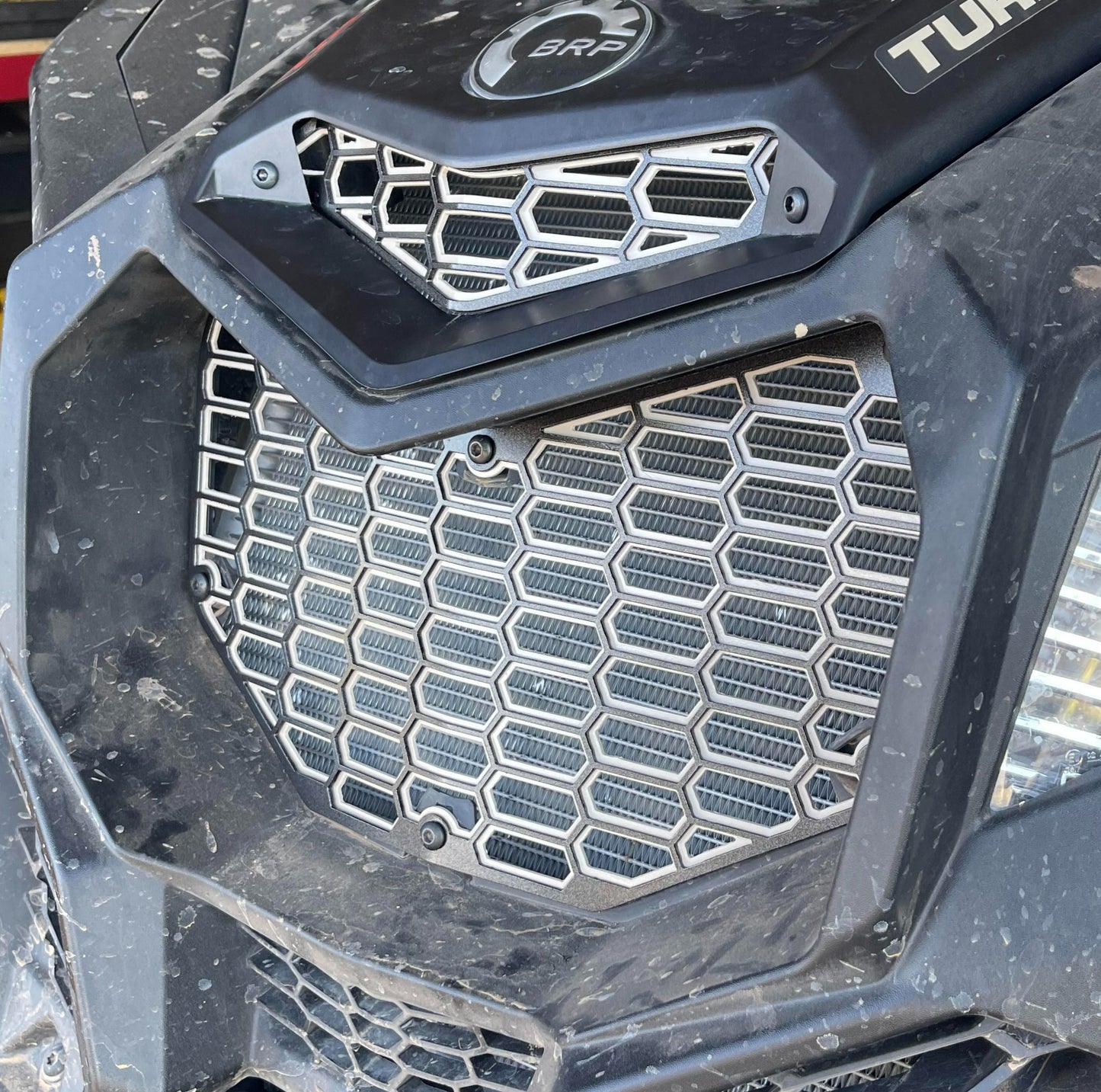 Can-Am Luxury Grille Insert with optional Hood Scoop Insert